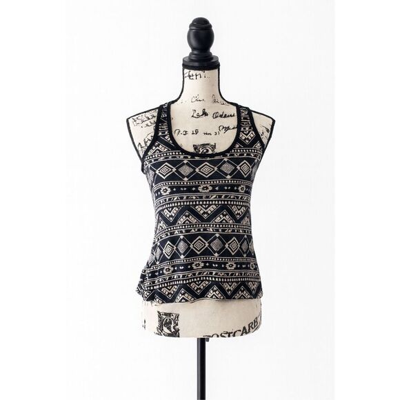 Forever 21 Black Beige Aztec Geometric Print Racerback Tank Top Women’s Small - Picture 1 of 5